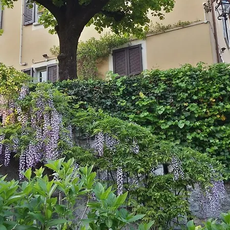 Parravicini Гостевой дом